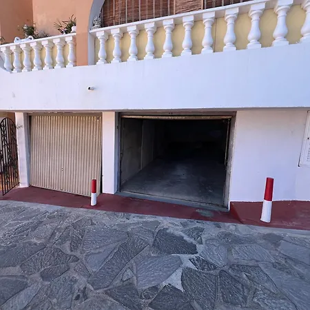 Ocean View Apartment, *