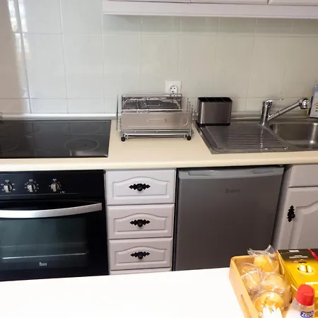 Ocean View Apartment, * אדחה