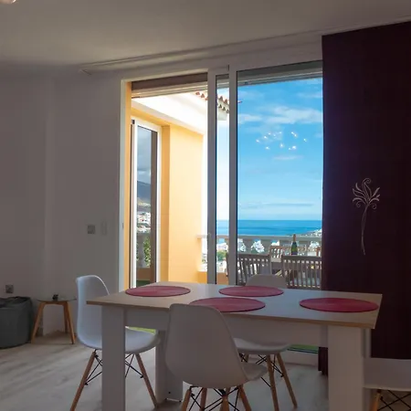 Appartamento Ocean View Apartment, *