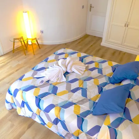 Ocean View Apartment,