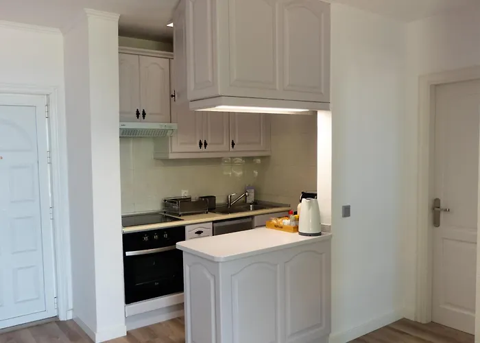 Ocean View Apartment, *