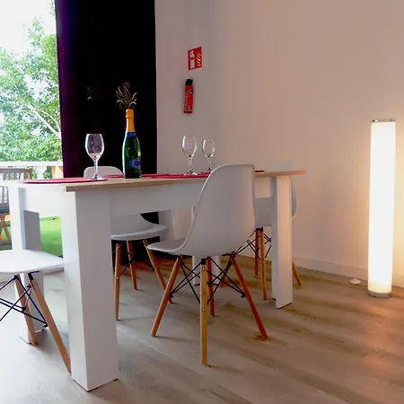 Ocean View Apartment, Daire
