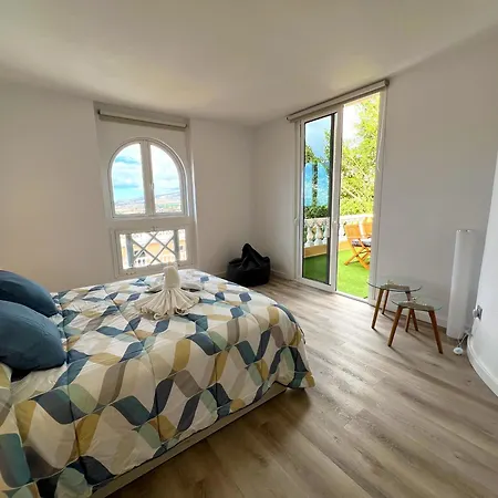 Ocean View Apartment, Daire